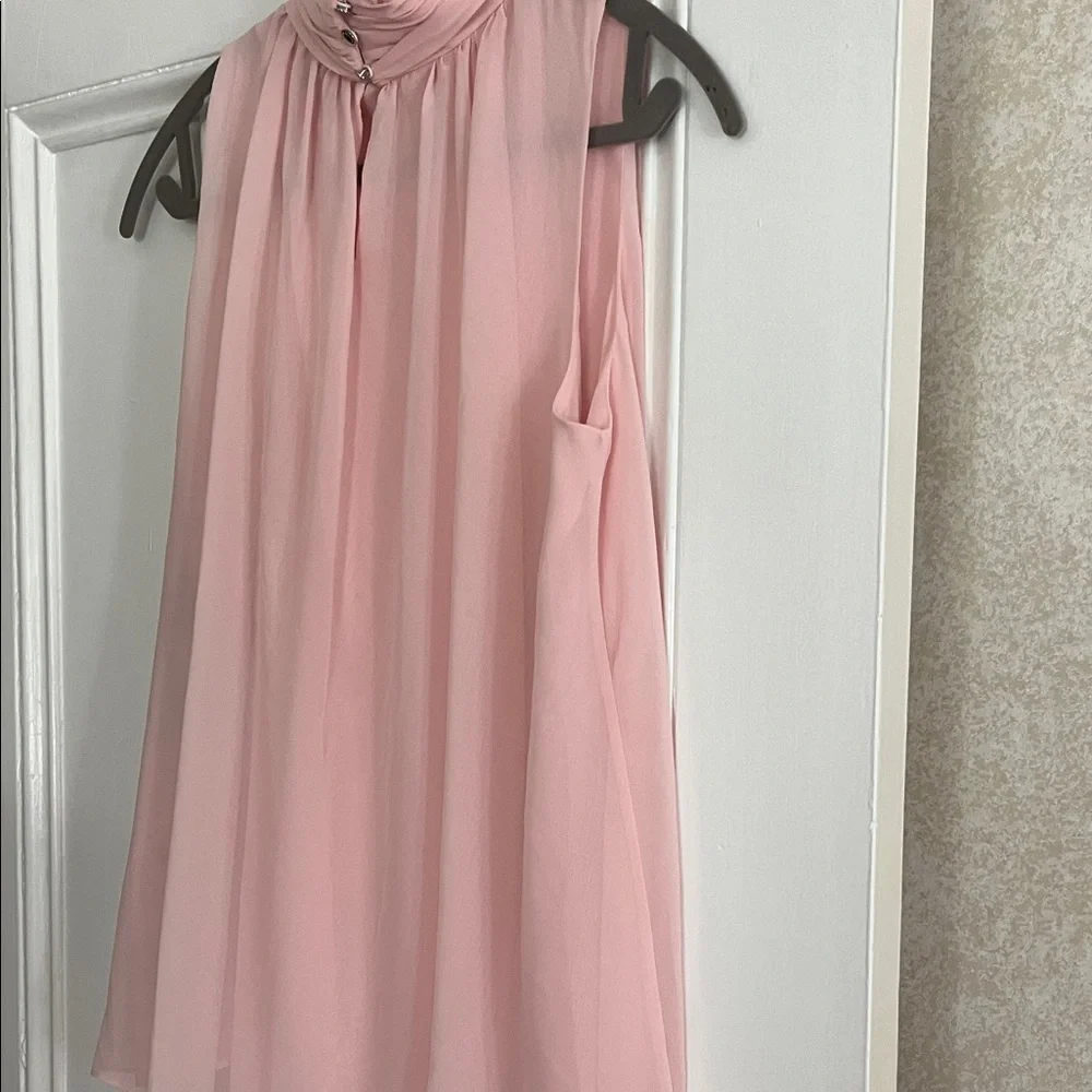 Vince Camuto Elegant Sleeveless Blouse. Size Small. NWT. - Picture 5 of 5